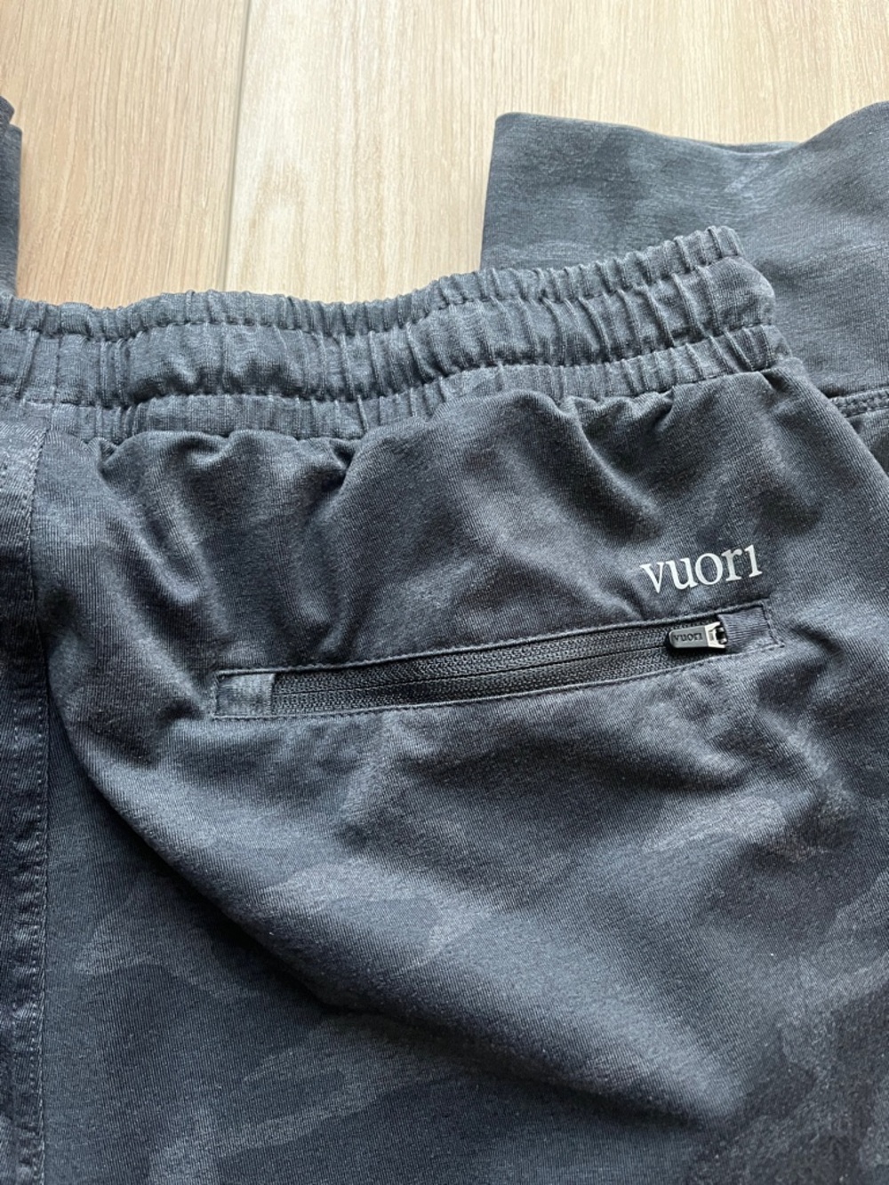 Vuori Men's Sunday Performance Jogger in Black Camo - Picture 8 of 9